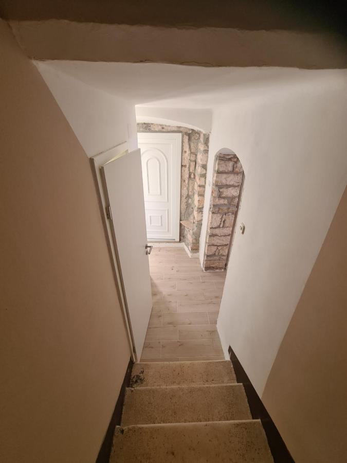 Istrska Kamnita Hisa Soncni Medulin Villa Buitenkant foto